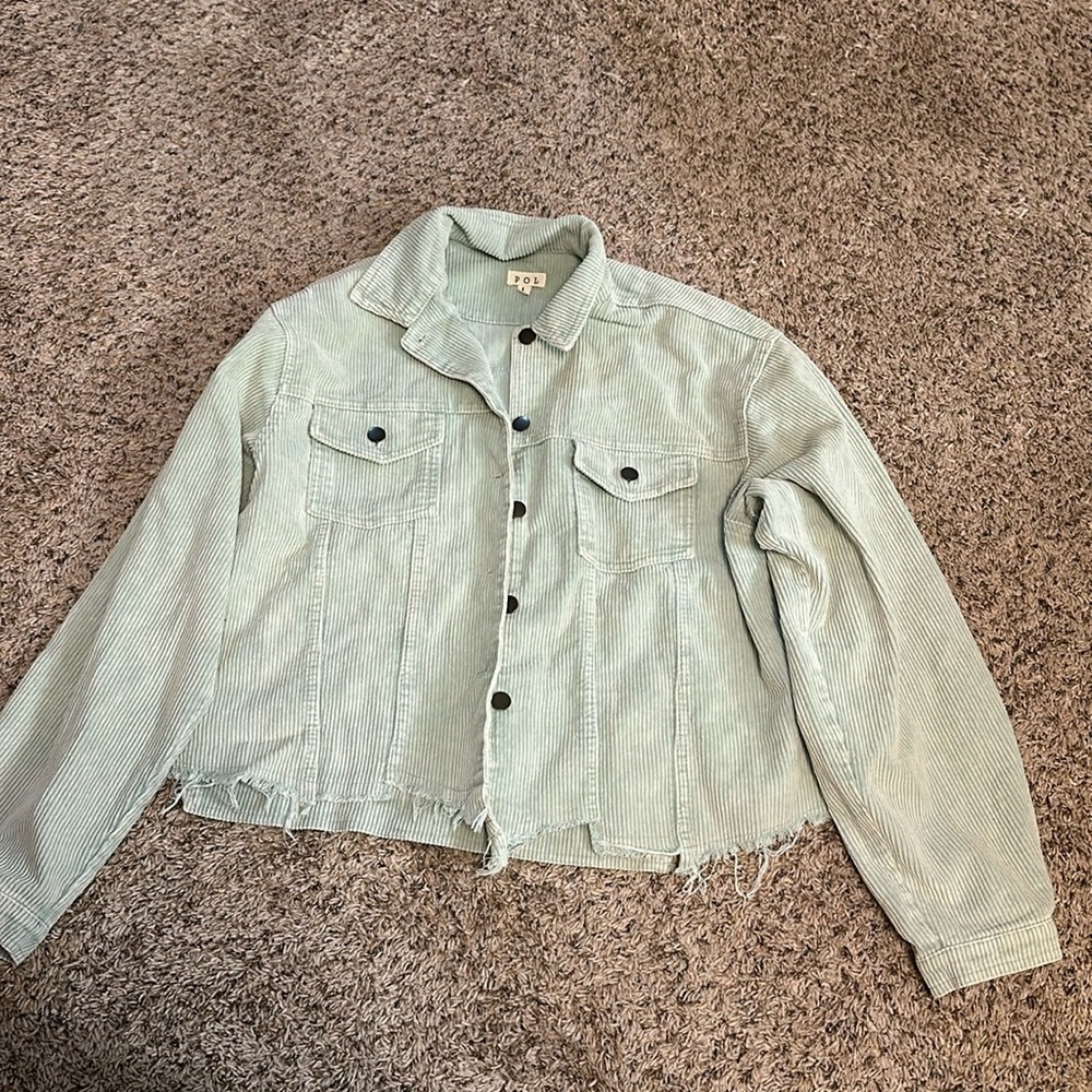POCKET FRONT BUTTON DOWN DISTRESSED HEM CORDUROY JACKET IN PALE SAGE